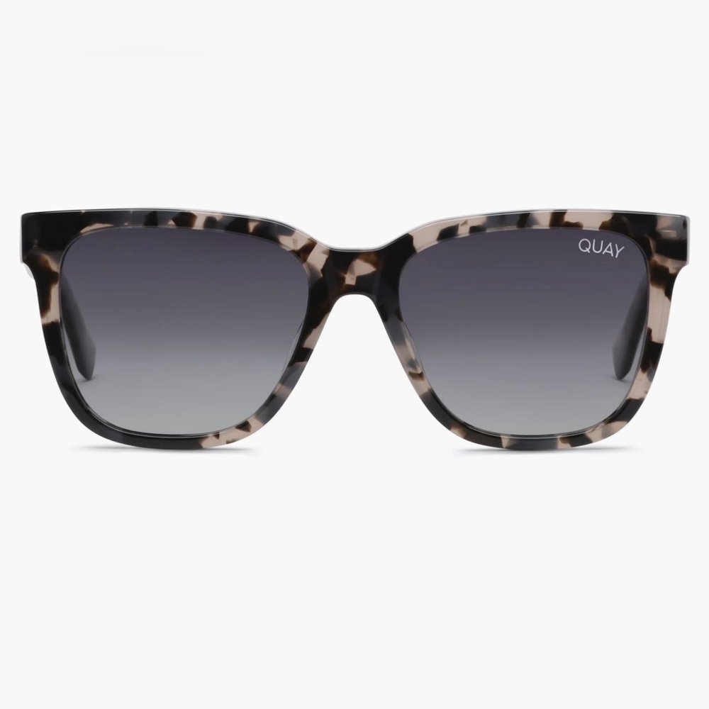 NWT Quay Wired Oversized Polarized Glasses